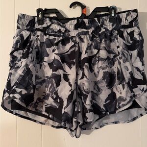 Avia Black & Gray Abstract Print Athletic Shorts